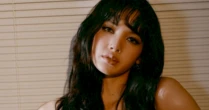 Lisa, do BLACKPINK, rompe barreiras e assina contrato para carreira solo global
