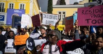 Novas regras que dificultam residência e cidadania de brasileiros em Portugal começam a valer hoje