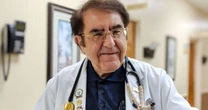 Passou em 'Quilos Mortais' e ninguém percebeu: um detalhe envolvendo o Dr. Now, hoje aos 80 anos, é a sua marca registrada no reality show