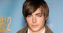 'Tudo à sua disposição': Zac Efron precisou lidar com vício em cocaína e álcool enquanto filmava 'High School Musical'