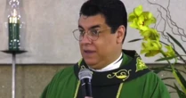 Sermão de padre que fez noiva desistir da casar viraliza: 'Abri o olho da iludida'