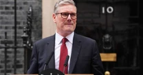 Primeiro-ministro do Reino Unido pode renunciar na segunda-feira, diz jornal britânico