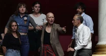 Fleur Breteau: a ativista que politizou o câncer e desafiou a Assembleia Nacional francesa