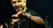 Quem é Fabinho, cantor que fez filho de Thiaguinho gostar de pagode?