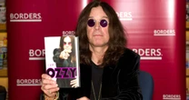 Livros de Ozzy Osbourne aparecem entre os mais vendidos após morte do vocalista