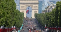 Paris celebra 14 de Julho entre demonstração militar, apoio à Ucrânia e memória das vítimas de Nice