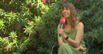 Christiane Jatahy leva Ibsen ao tribunal de Avignon em debate sobre verdade ao lado de Wagner Moura