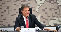 Às vésperas do início do tarifaço de Trump, senadores farão comitiva aos EUA; veja quem participa