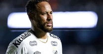 Neymar fora do Santos? Dívida de mais de R$ 90 milhões e polêmicas de bastidores desgastaram relação; site diz que craque está 'de saco cheio'