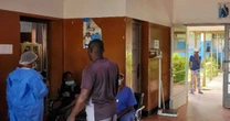 Profissionais de saúde buscam responder a surto de Ebola que se espalha rapidamente no Congo