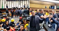 Sessão da Assembleia da Bahia é encerrada após manifestação invadirem plenário