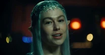 Phoebe Bridgers volta com "Lost Boys", single Pop sobre homens que não amadurecem