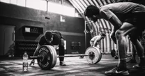 Kipping Handstand Push-ups colocam a saúde cervical em risco