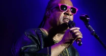 Stevie Wonder: conheça teorias sobre sua cegueira e assista o que ele disse sobre o assunto