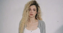Karen Jonz lança nova versão de 'Sessão de Horror' com Fernanda Takai