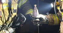 Imagem de Nossa Senhora Aparecida é encontrada intacta após incêndio no RS