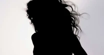 Exposta, famosa confessa ter se envolvido com homem casado: 'Minha b* é quente'