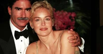 Sharon Stone terminou casamento após marido ficar furioso com sua dupla mastectomia