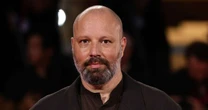 Yorgos Lanthimos anuncia pausa na carreira após 'Bugonia'