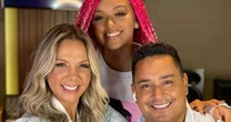Filha de Xanddy e Carla Perez fala sobre reação dos pais quando assumiu orientação sexual