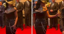 Met Gala: Kim Kardashian repreende segurança em público por pisar em seu vestido