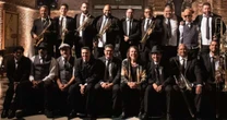 Lenine & SpokFrevo Orquestra invadem a França ao som do ritmo pernambucano