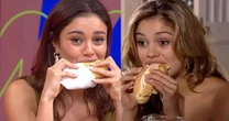 Insuperável! Sophie Charlotte revive 'meme do pão' ao vivo e web se diverte: 'Ela não aguenta mais'