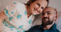 Esposa de influenciador paraplégico da à luz ao sexto filho do casal: 'Grande batalha'