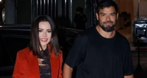É oficial! Sandy assume namoro com o médico Pedro Andrade em primeira aparição - com direito a mãos dadas. Veja 15 fotos!