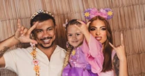 Amigos? Xamã se encontra com ex-mulher para festa da filha