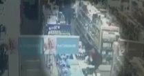 VÍDEO: Funcionário de farmácia é preso após beijar menina de 6 anos à força