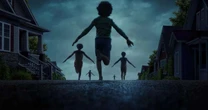 "Realmente perturbador": Diretor de A Hora do Mal revela inspiração em tragédia da vida real para fazer o terror mais esperado do ano