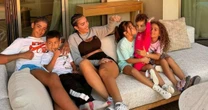 Sem Copa e sem Cristiano Ronaldo: Georgina Rodríguez não economiza e mansão de CR7 é palco de festão de aniversário de 9 anos dos filhos gêmeos do jogador. Veja!