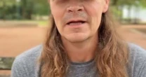 Vocalista do 3 Doors Down revela que está com câncer em estágio 4: 'Não tenho medo'