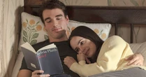Meu Ano em Oxford: Final do livro original é muito diferente do filme da Netflix - e ator defende mudança