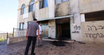 Colonos israelenses incendeiam duas mesquitas na Cisjordânia