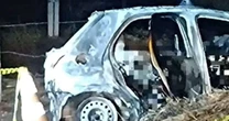 Três corpos carbonizados são encontrados dentro de carro incendiado em Triunfo