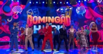 Luciano Huck revive hit dos anos 80 em palco com Rodrigo Faro e web reage: 'Como dançarino é ótimo apresentador'