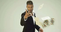 Ricky Martin enfrenta processo "interminável" por música para Copa que é reiniciado nos EUA