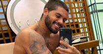 "Sou gay por hobby": Zé Felipe gera controvérsia no mês do orgulho