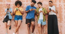 Jovens no Brasil são mais ou menos conservadores do que os mais velhos? O que pesquisa descobriu sobre a geração Z