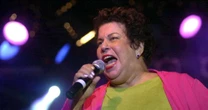 Velório de Nana Caymmi será nesta sexta-feira, 2, no Theatro Municipal do Rio de Janeiro