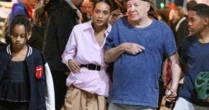 Taís Araújo faz raríssima aparição com os filhos: Maria Antônia rouba a cena pelo estilo e João Vicente, pela altura. Fotos!