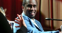 Diddy se envolve em briga na prisão, troca socos e é colocado na solitária, diz TMZ