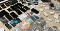 Operação da DRACO de Cruz Alta resulta na apreensão de drogas e celulares no Presídio Estadual