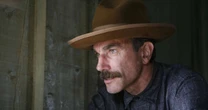 54 anos atrás, ele foi figurante em um filme indicado quatro vezes ao Oscar; agora, é o melhor ator do mundo