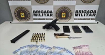 Cerco Policial na capital: Perseguição de carro de luxo termina com 3 presos e pistola apreendida em Porto Alegre