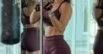 A publicação de Kelly Key sobre o seu próprio corpo