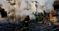Ataque em massa com drones e mísseis russos mata 15 e fere pelo menos 48 em Kiev