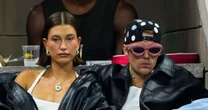 Do nada! Justin Bieber manda recado em português após rumores de divórcio com Hailey: 'Crise que fala, né?'
